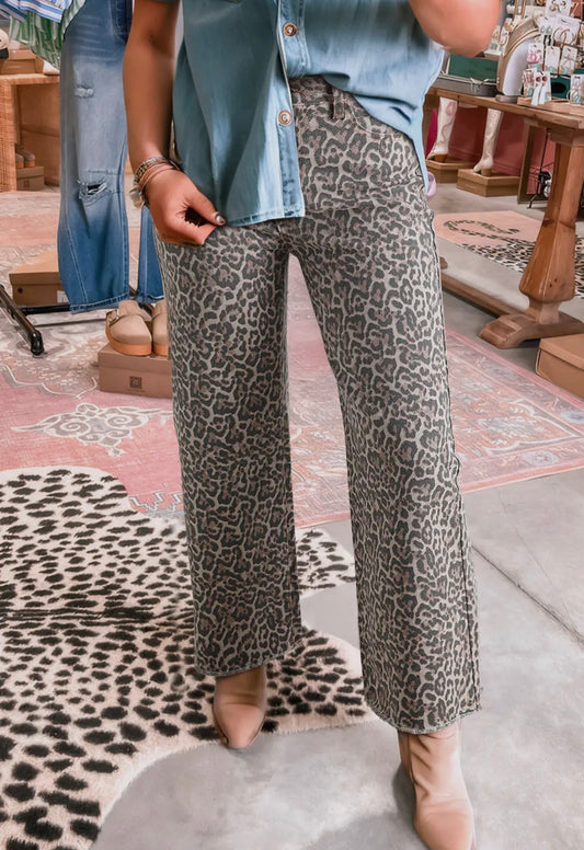 Leopard Frayed Edge Wide Leg High
Waist Jeans